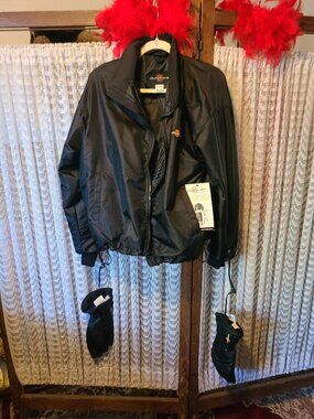 California Heat Heated Jacket M-L/S NEW and Gloves M & Controller Unisex